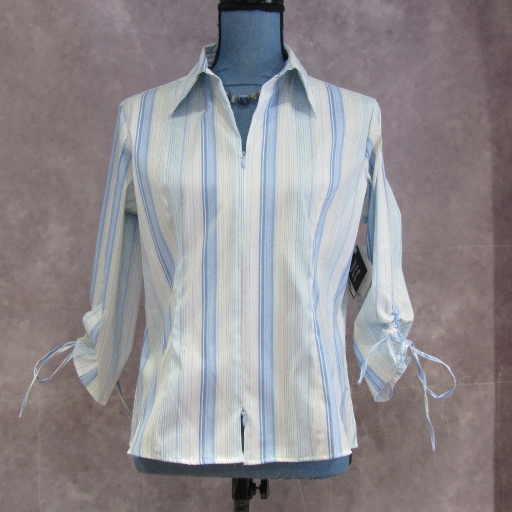 NEW DCC Stretch Blue Stripe 3/4 Sleeve Zip Front